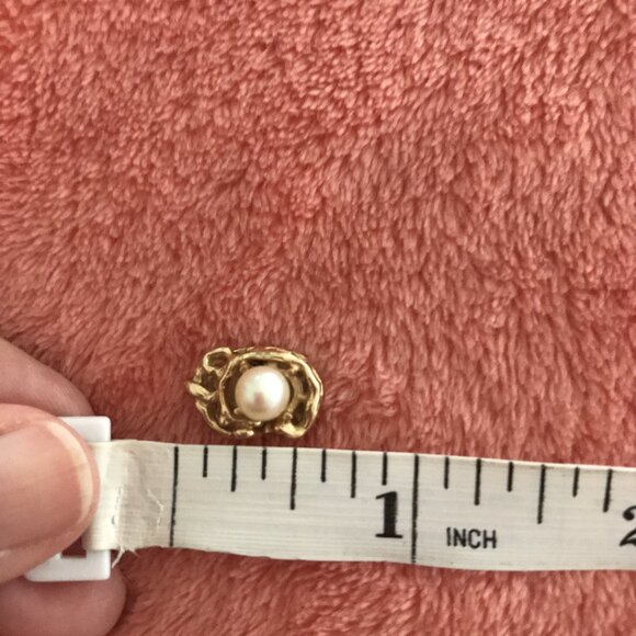 Yellow gold Nugget Pendent with Pearl - Picture 4 of 5